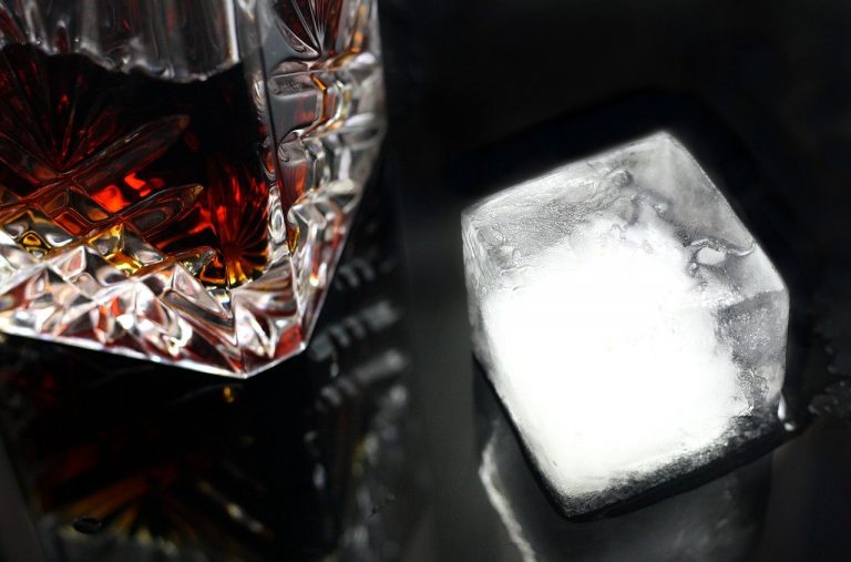 What Is A Whiskey On The Rocks - WhiskeyBon
